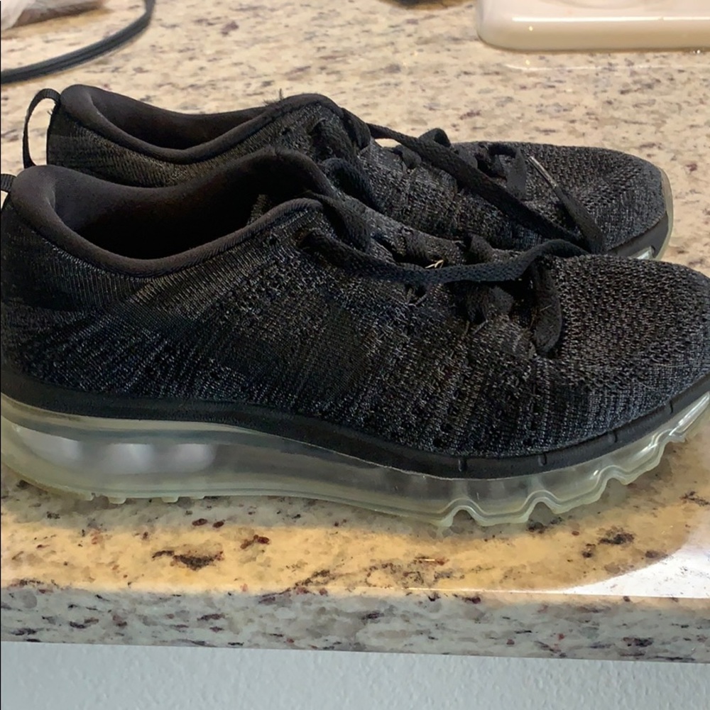 Nike flyknitmax black
